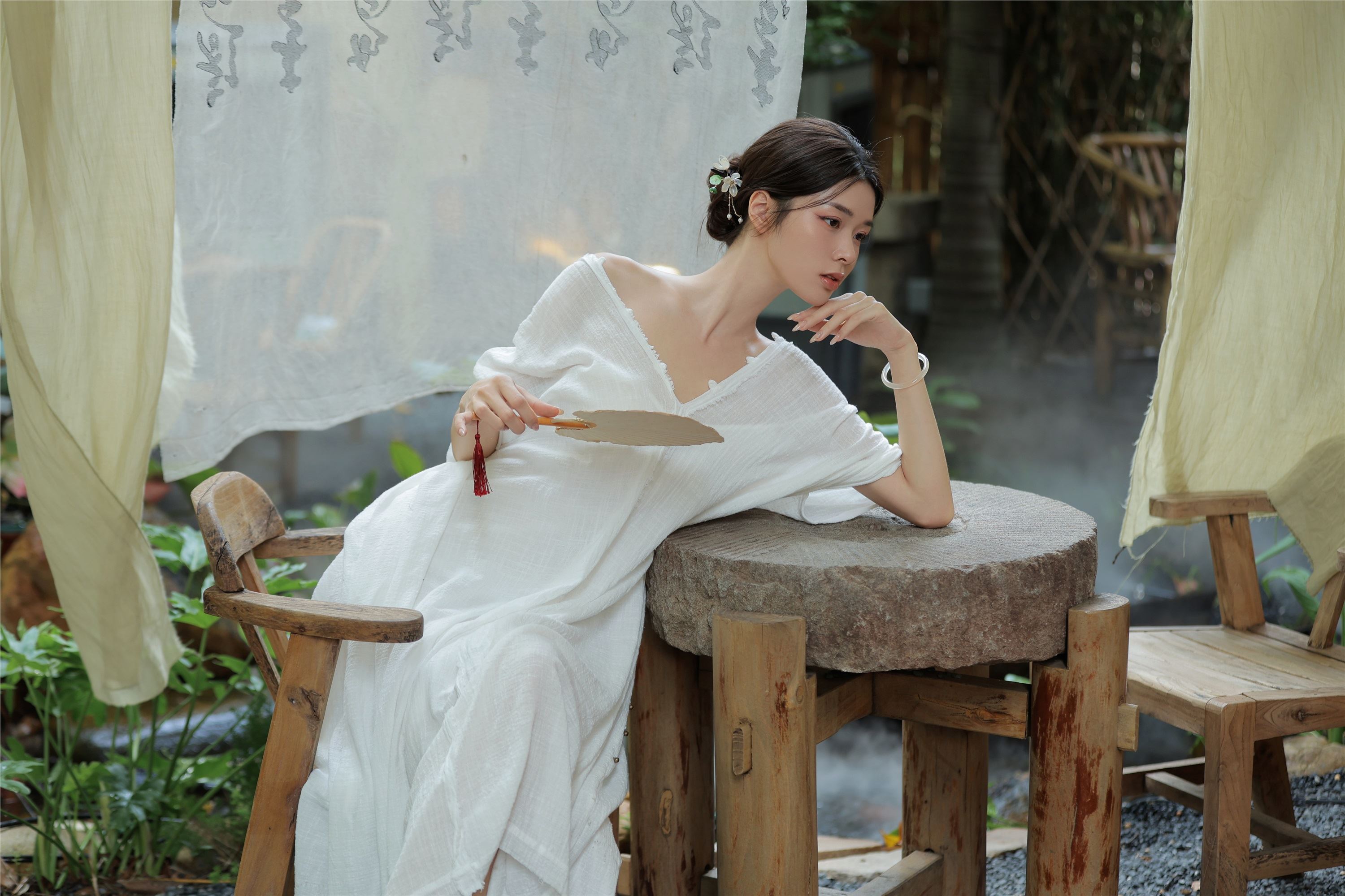 YITUYU艺图语 2025.01.30 画船听雨眠 板板酱